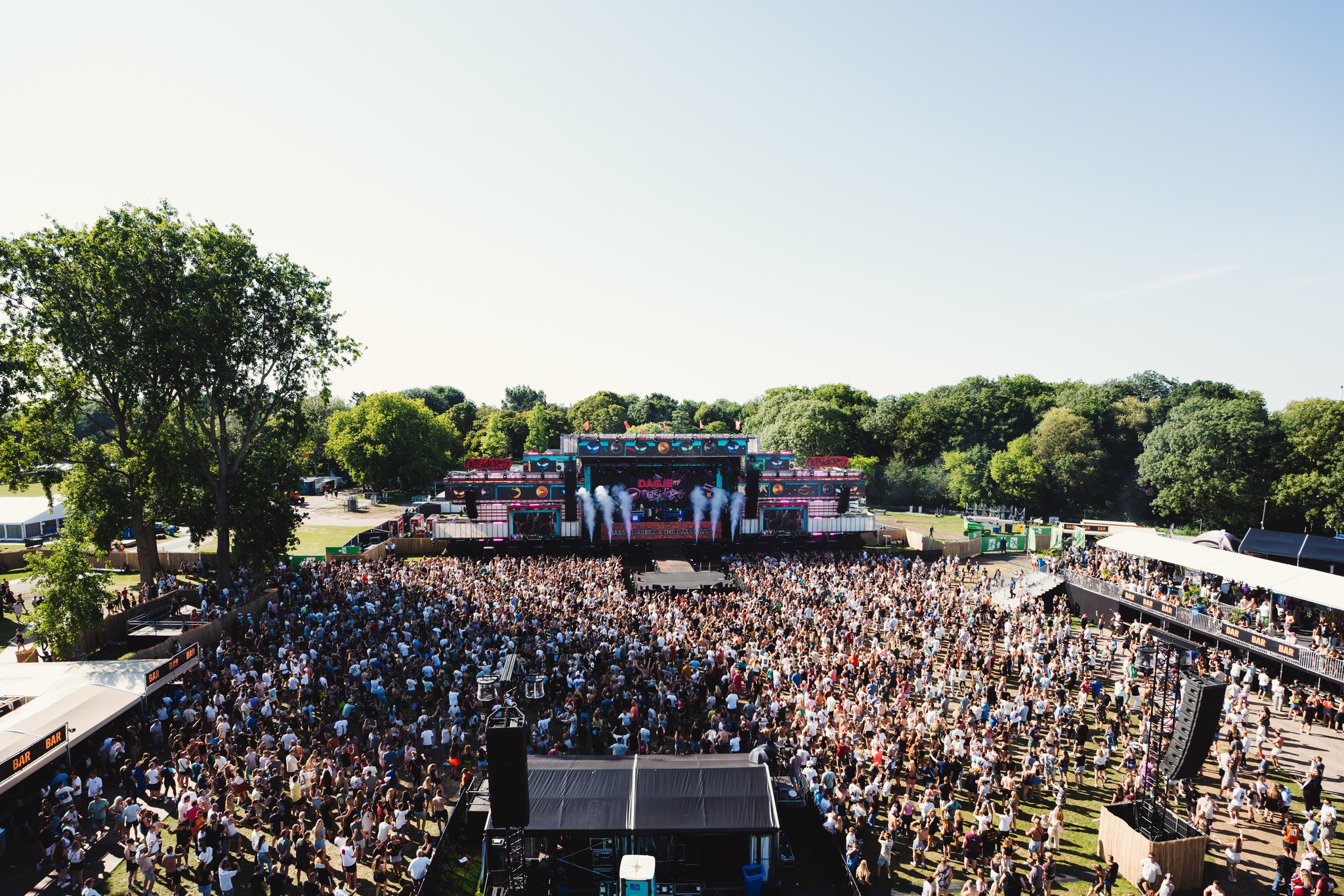 Dagje Outsiders — stage wide