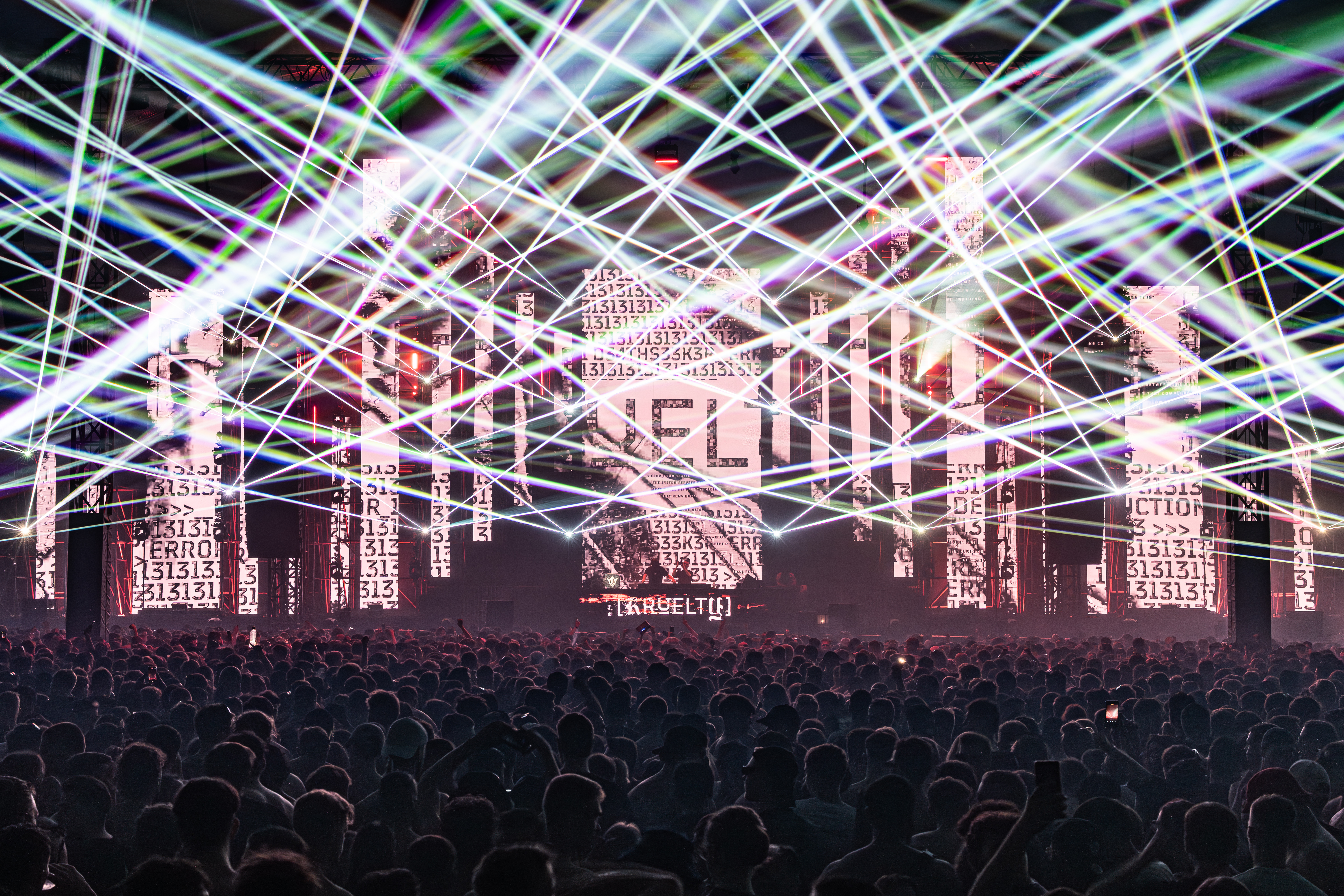 Kruelty — wide stage