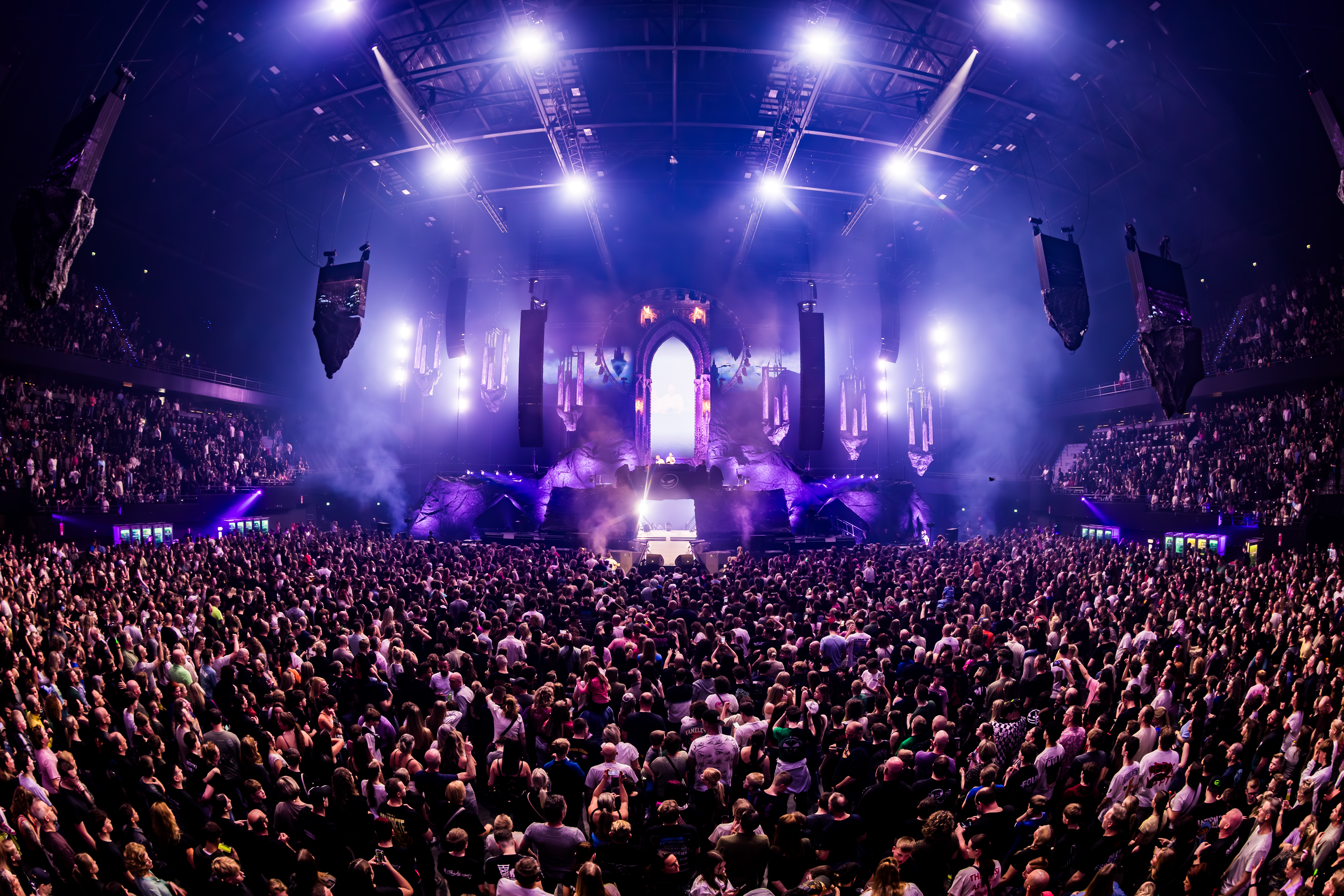 Outsiders — stage opening